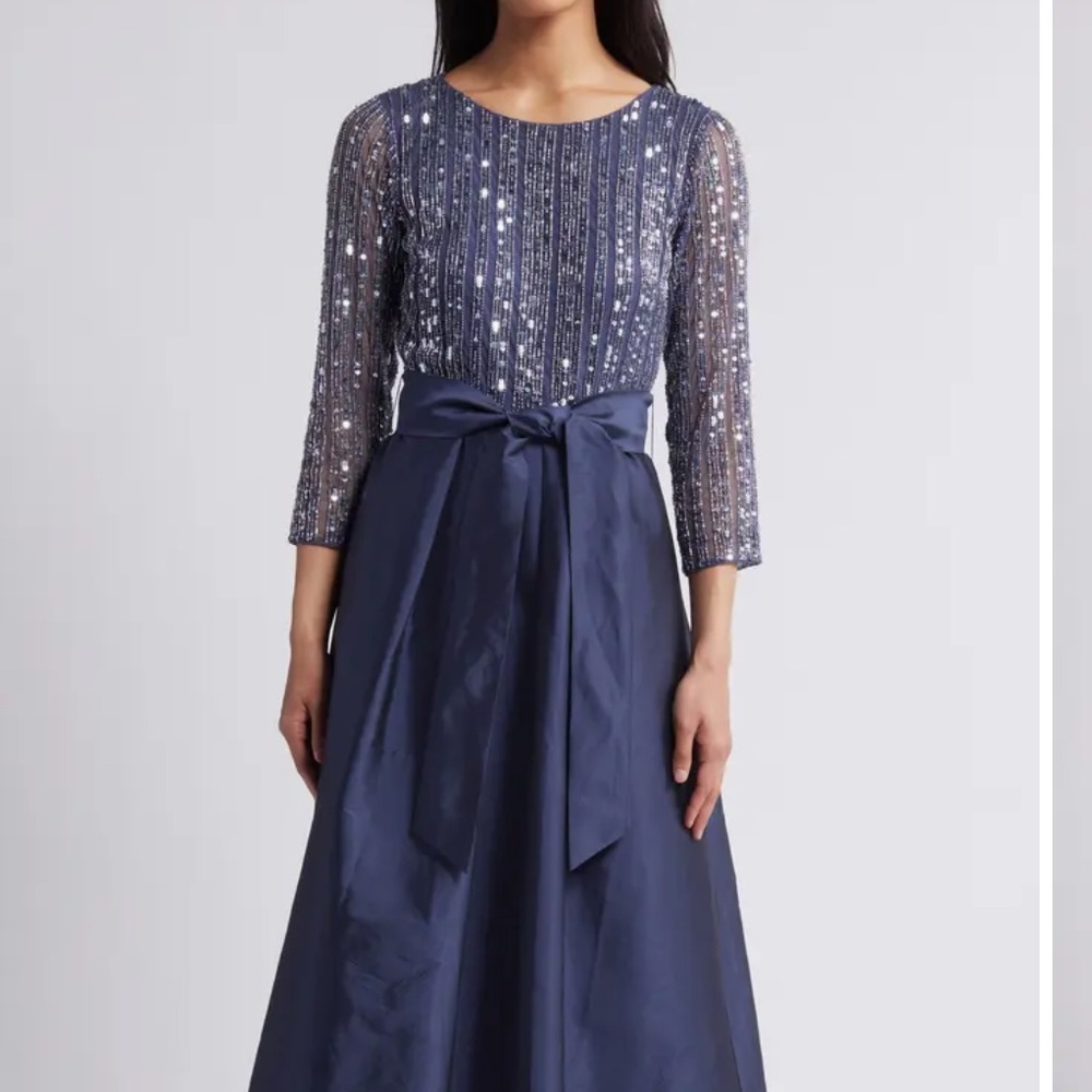 Pizarro Nights Bow Long Sleeve Sequin Dress NWT